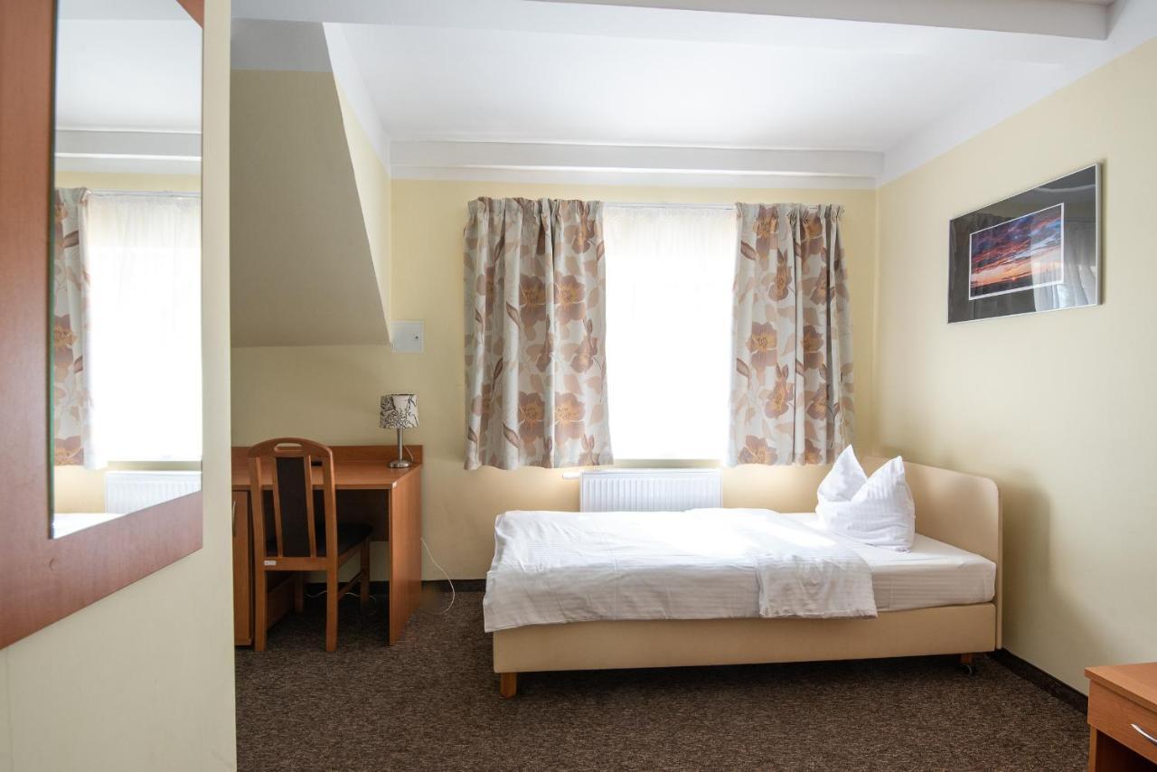 Nad Brzegiem Baltyku Hotel Sarbinowo Luaran gambar